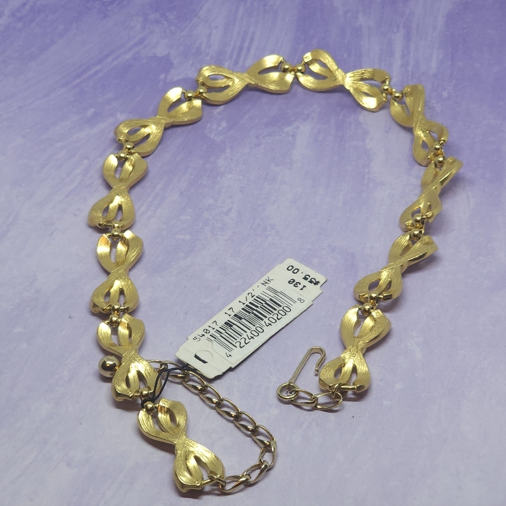 Crown Trifari Gold Tone Bow Choker Necklace NWT - Picture 6 of 7